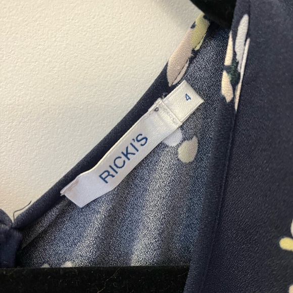 Ladies Romper - Picture 2 of 3